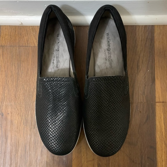 Walking Cradles Shoes Walking Cradles Orleans Sneakers Poshmark